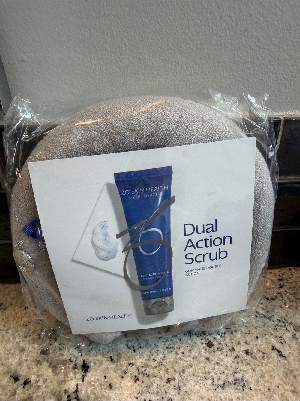 ZO Skin Health Obagi Dual Action Scrub with Headband